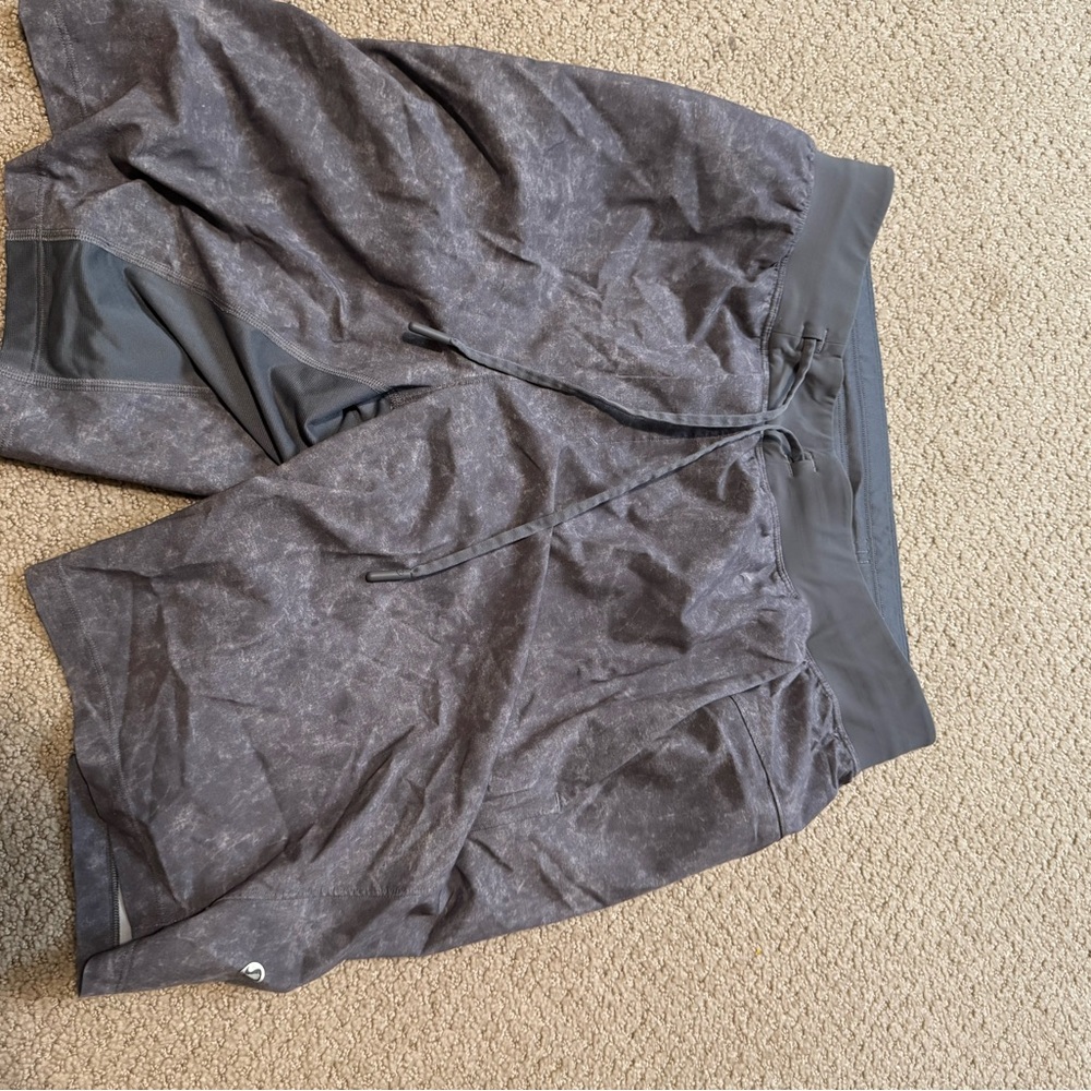 Men’s Lululemon Grey Shorts
